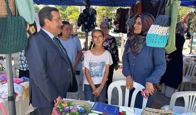 Kaymakam Cumali Atilla, Kadın Emeği Pazarı’nı Ziyaret Etti