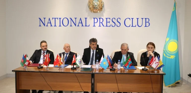 Kazakistan’da Türk dünyası gazetecilerinden tarihi buluşma