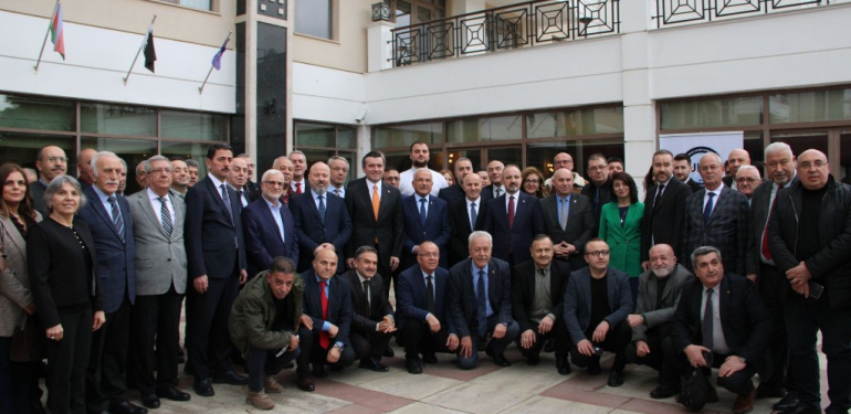 Medyada ‘Meslek Yasası’ Alarmı: İnternet Gibi Çöplük Olmasın