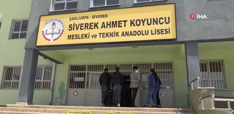 Şanlıurfa’da bir liseye silahlı saldırı düzenlendi.