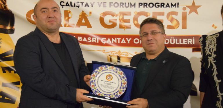 Agil Alesger Türkiye’de “Uluslararası Medya ve İletişim Ödülü”ne Layık Görüldü